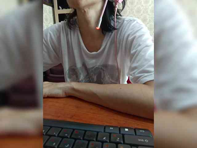 naked_taxi_dispatcher webcam