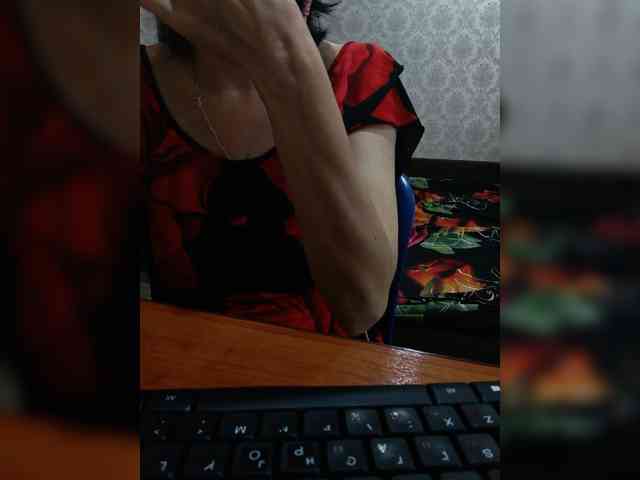 naked_taxi_dispatcher webcam