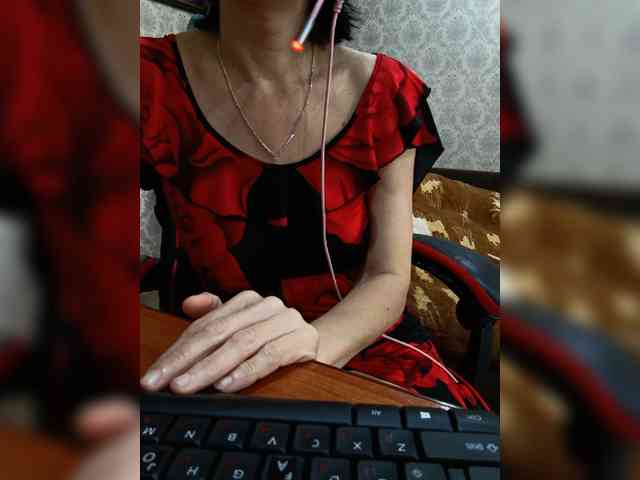 naked_taxi_dispatcher webcam