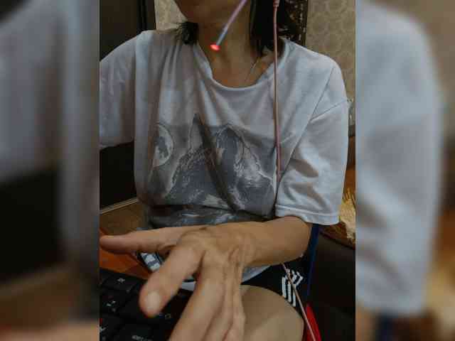 naked_taxi_dispatcher webcam