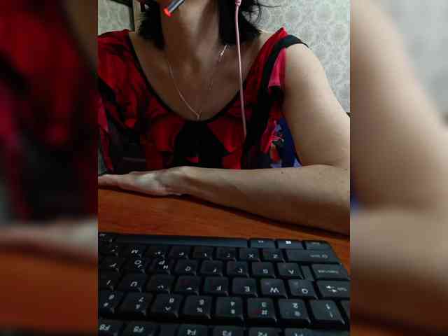 naked_taxi_dispatcher webcam