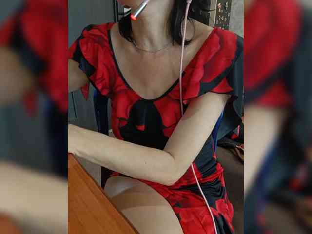 naked_taxi_dispatcher webcam