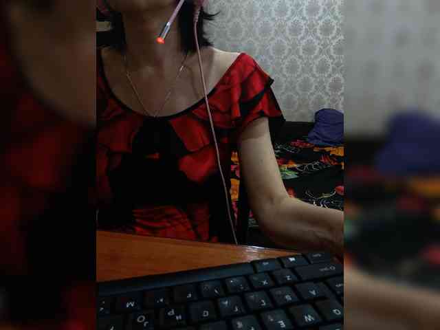 naked_taxi_dispatcher webcam