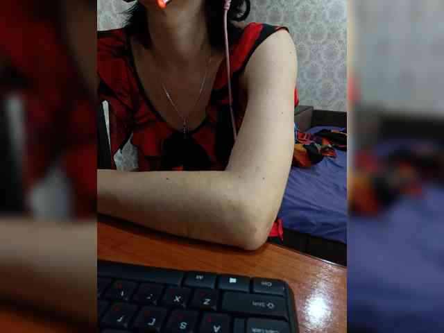 naked_taxi_dispatcher webcam