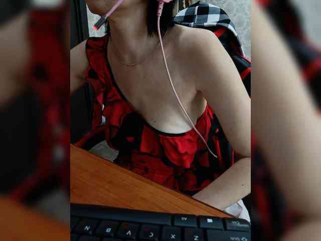 naked_taxi_dispatcher webcam
