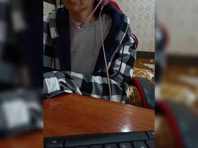 naked_taxi_dispatcher webcam