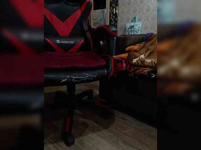 naked_taxi_dispatcher webcam