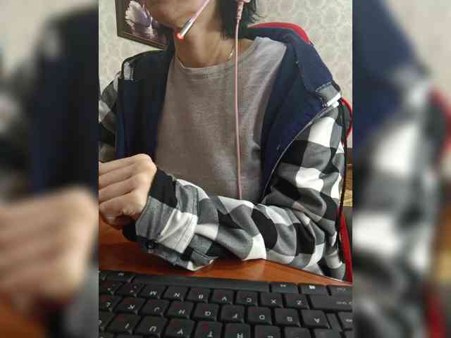 naked_taxi_dispatcher webcam