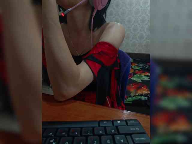 naked_taxi_dispatcher webcam