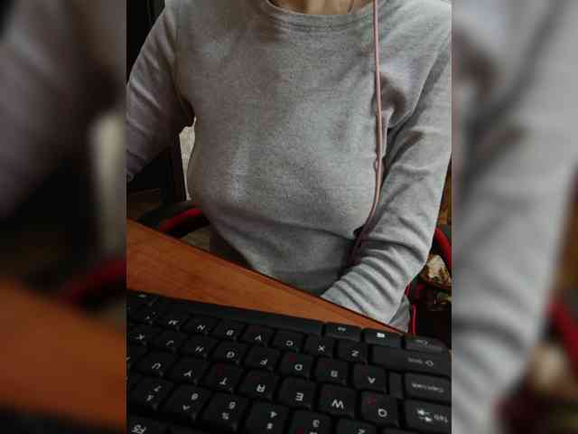 naked_taxi_dispatcher webcam