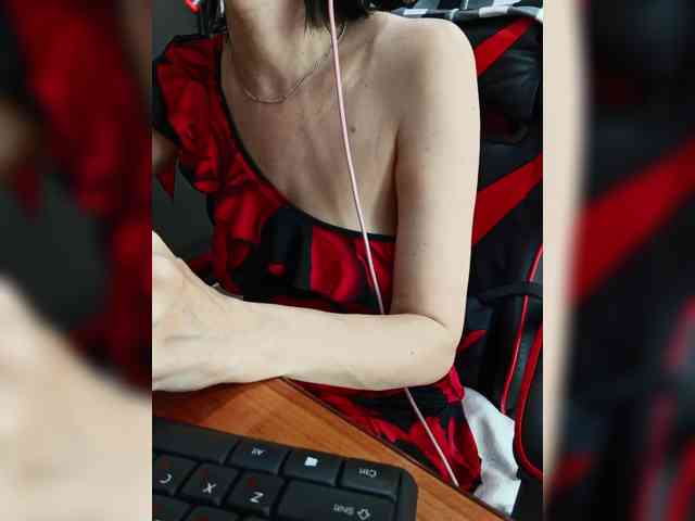 naked_taxi_dispatcher webcam