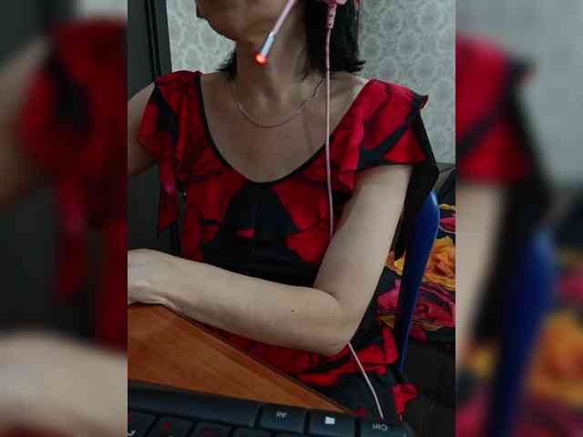 naked_taxi_dispatcher webcam