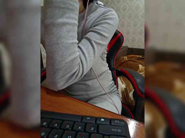 naked_taxi_dispatcher webcam