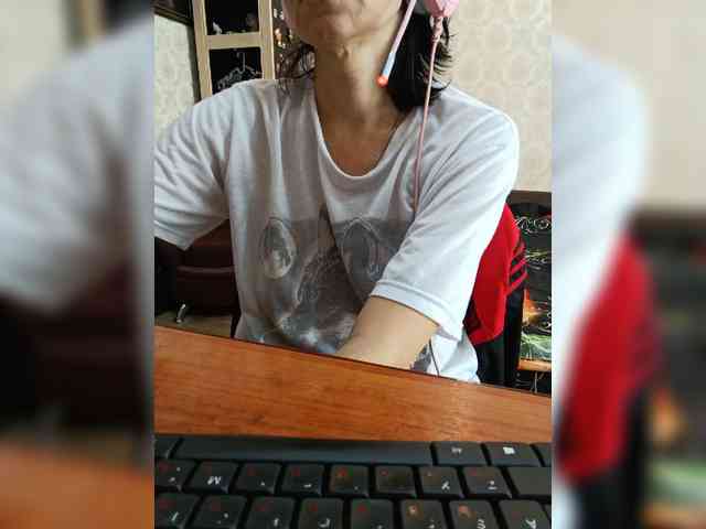 naked_taxi_dispatcher webcam