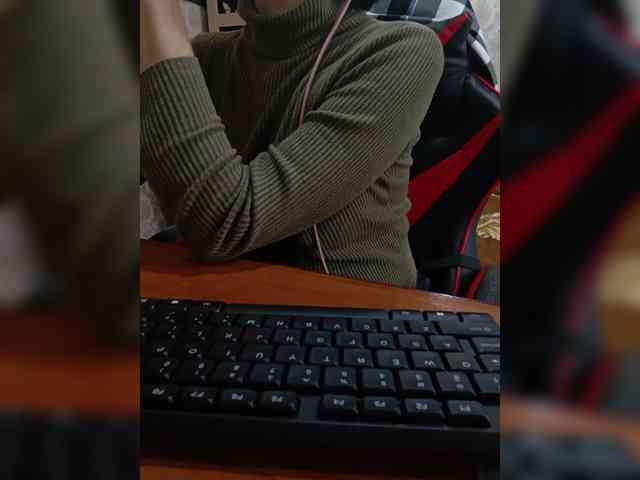 naked_taxi_dispatcher webcam