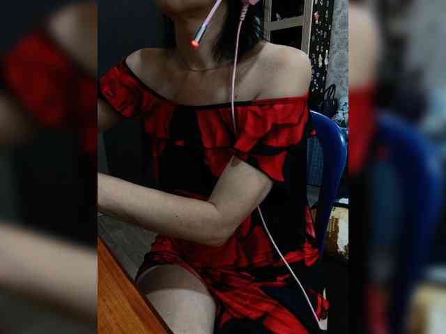 naked_taxi_dispatcher webcam