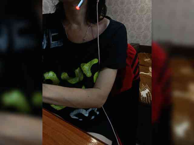 naked_taxi_dispatcher webcam