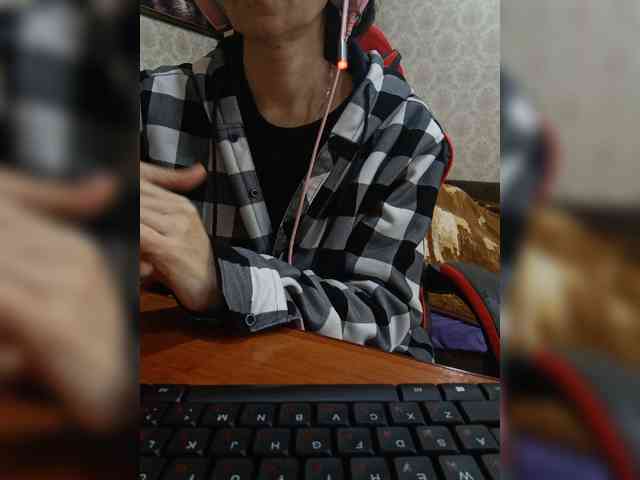 naked_taxi_dispatcher webcam