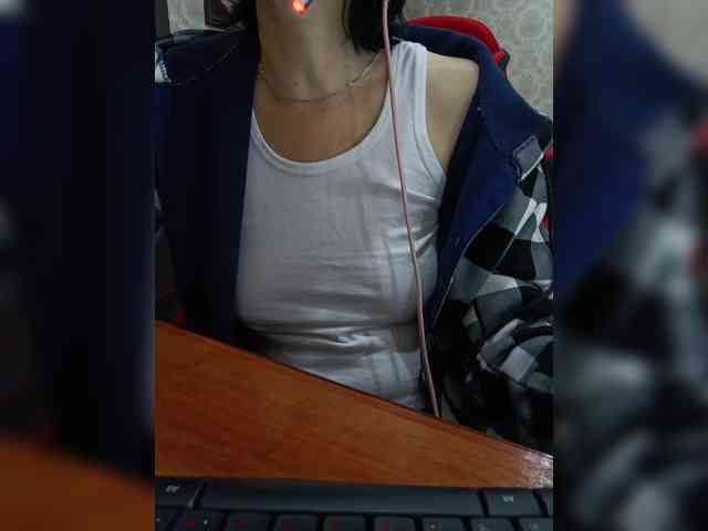 naked_taxi_dispatcher webcam