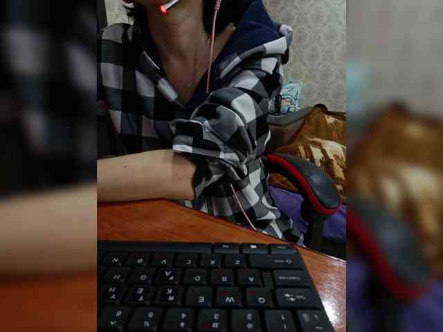 naked_taxi_dispatcher webcam