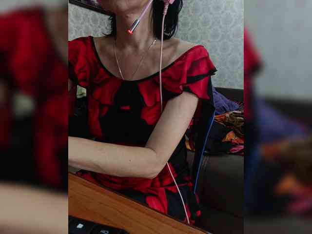 naked_taxi_dispatcher webcam