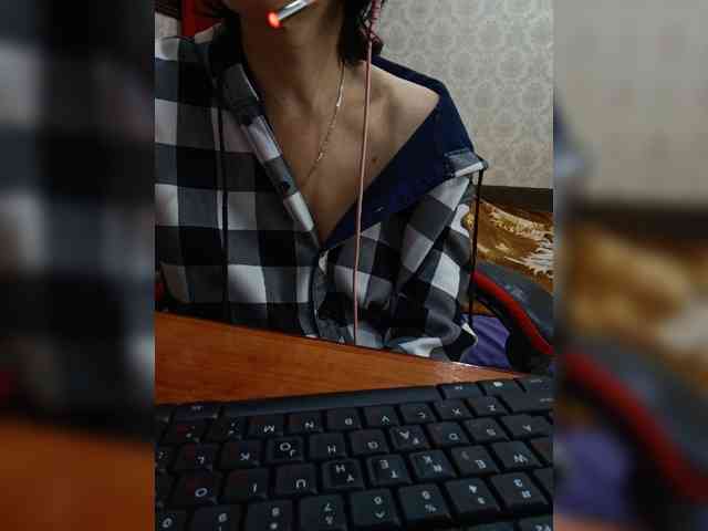 naked_taxi_dispatcher webcam