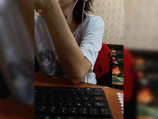 naked_taxi_dispatcher webcam