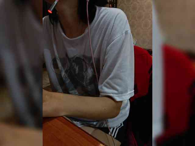 naked_taxi_dispatcher webcam