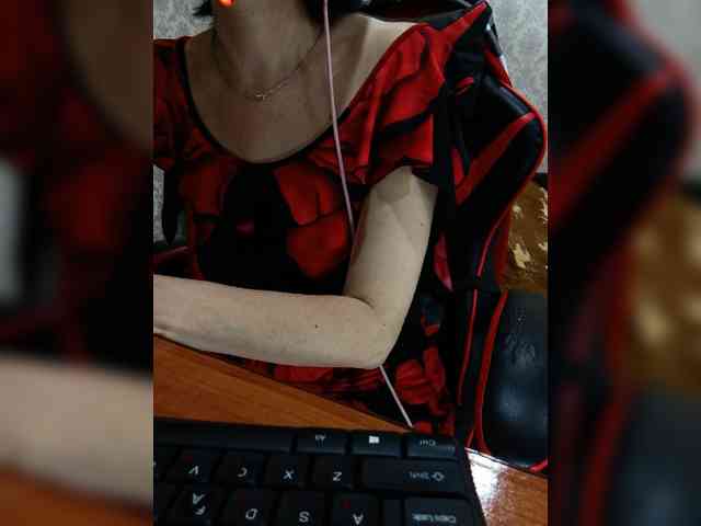 naked_taxi_dispatcher webcam
