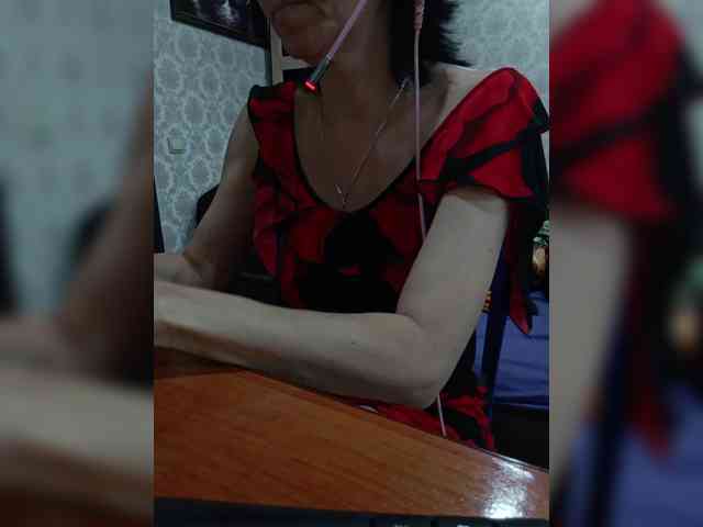 naked_taxi_dispatcher webcam