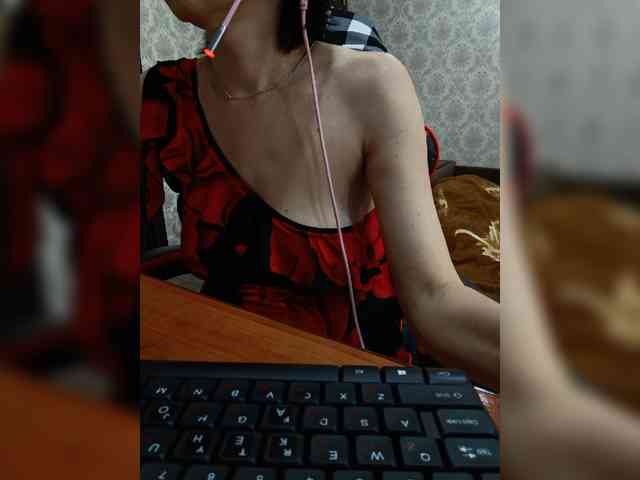 naked_taxi_dispatcher webcam