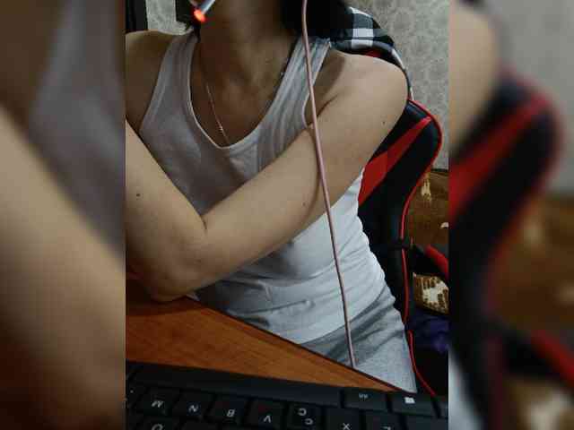 naked_taxi_dispatcher webcam