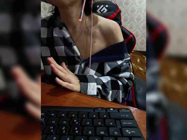 naked_taxi_dispatcher webcam