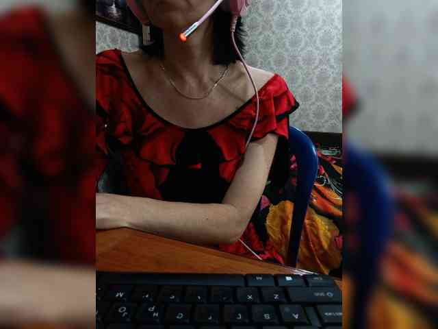 naked_taxi_dispatcher webcam