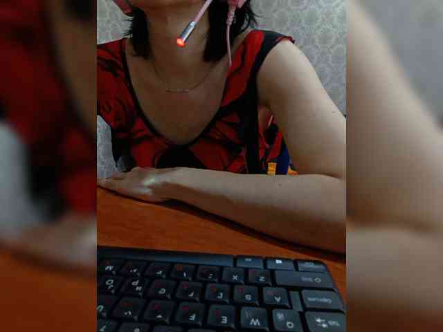 naked_taxi_dispatcher webcam