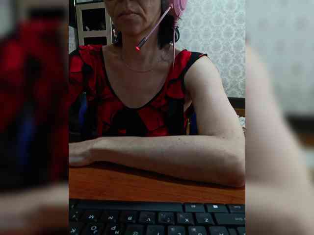 naked_taxi_dispatcher webcam