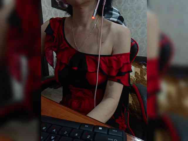 naked_taxi_dispatcher webcam