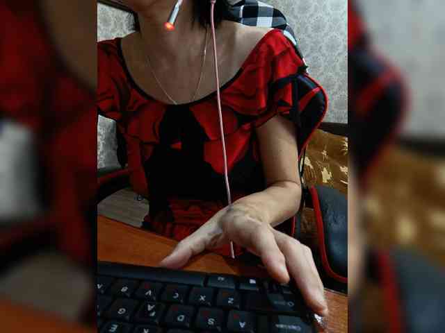 naked_taxi_dispatcher webcam