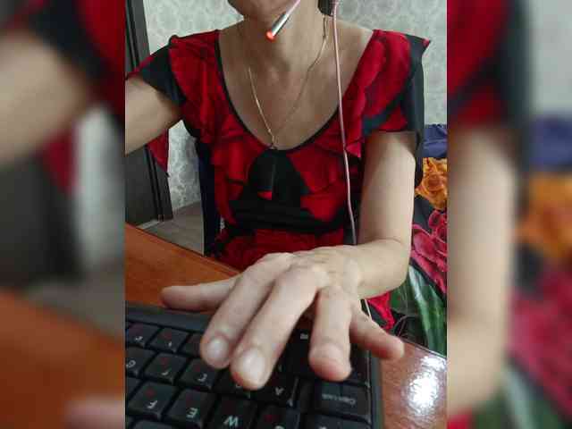naked_taxi_dispatcher webcam