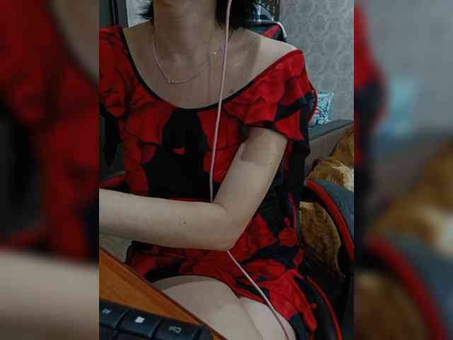 naked_taxi_dispatcher webcam