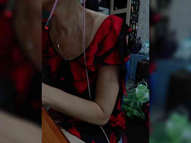 naked_taxi_dispatcher webcam