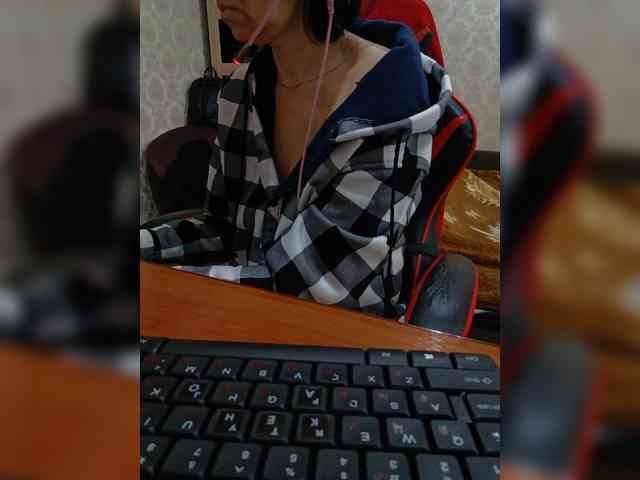 naked_taxi_dispatcher webcam