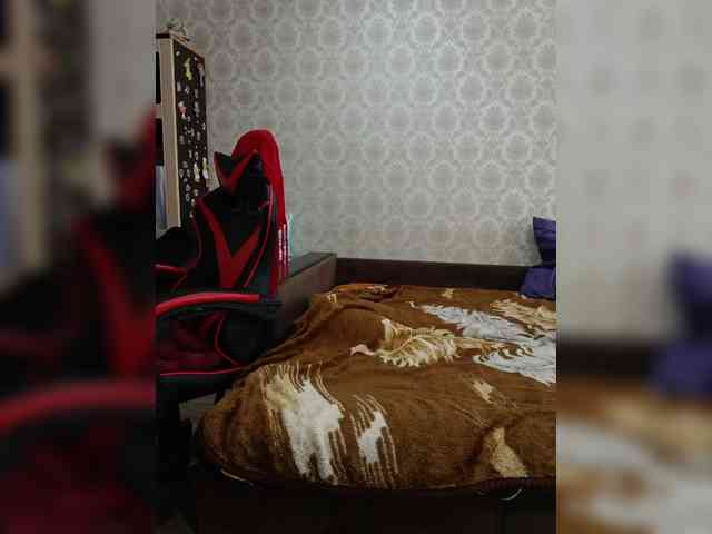 naked_taxi_dispatcher webcam