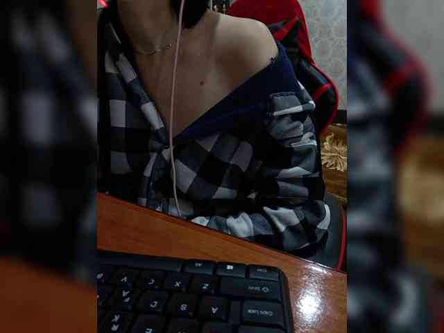 naked_taxi_dispatcher webcam