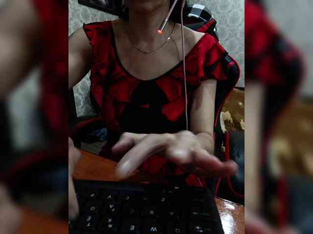 naked_taxi_dispatcher webcam