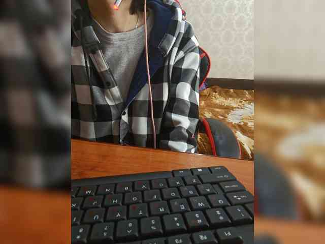 naked_taxi_dispatcher webcam