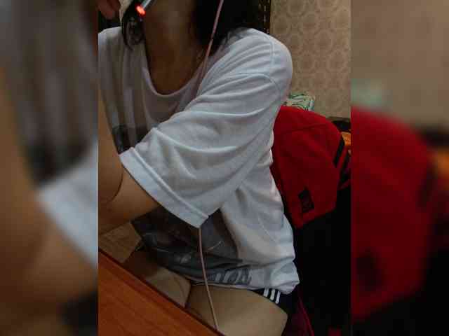 naked_taxi_dispatcher webcam
