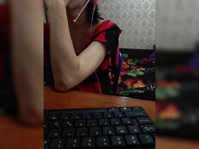 naked_taxi_dispatcher webcam