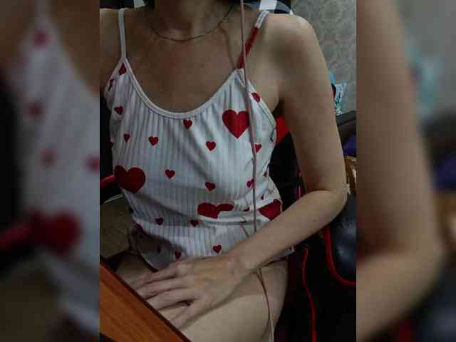naked_taxi_dispatcher webcam