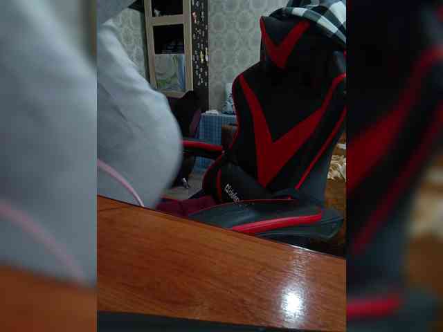 naked_taxi_dispatcher webcam